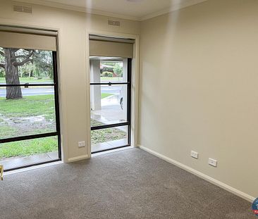 2 Waters Road, SHEPPARTON - Photo 6