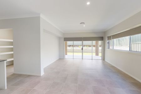 43b Magnetic Drive, Ashtonfield NSW 2323 - Photo 2