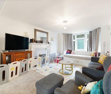 3 bedroom detached house to rent - Photo 3