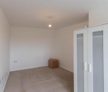 4 bedroom terraced house to rent - Photo 1