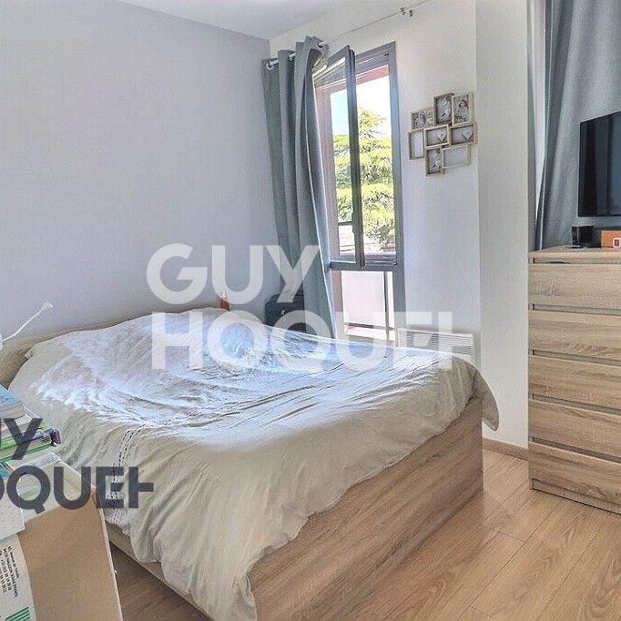 Bernay, Résidence Gambetta. - Photo 1