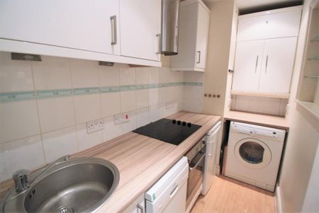 1 bedroom flat to rent - Photo 3