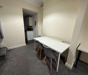 Montrose Street, Middlesbrough, TS1 - Photo 2