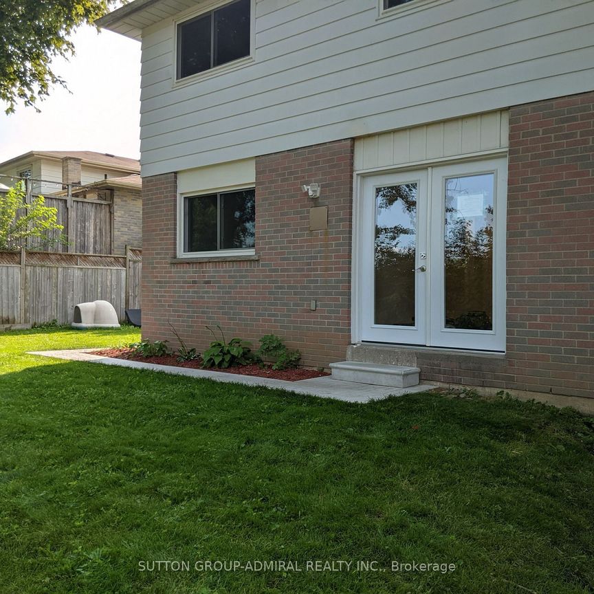For Lease - 31 JEFFREY Street Unit# LOWER, Barrie, Ontario - Photo 1