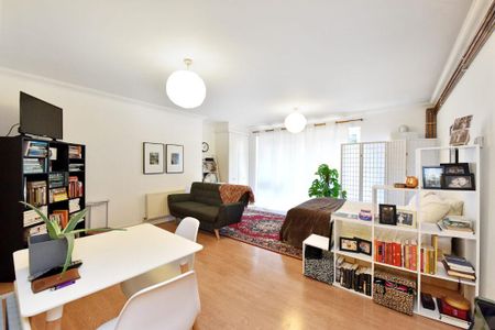 Studio to rent - Photo 4
