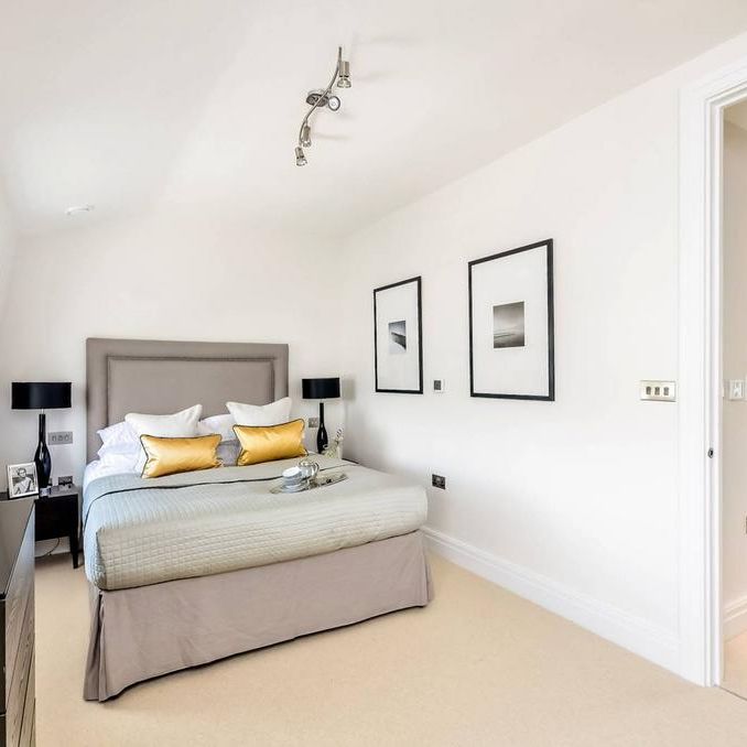 5 bedroom terraced house to rent - Photo 1