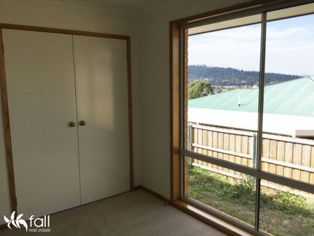 Modern & Spacious Home with Stunning Water Views - Photo 2