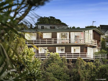 196 Barnard St, Wadestown - Photo 3