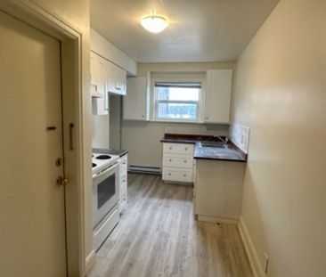 118 St. Vincent #1 Barrie | $1495 per month | Plus Hydro - Photo 5