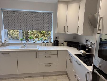 2 bedroom bungalow to rent - Photo 5