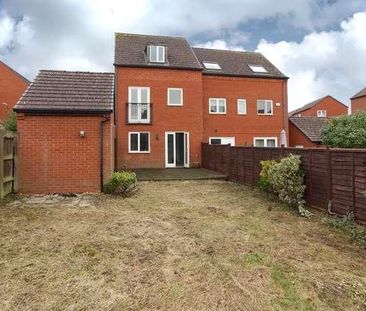 Wolverton Mill - Refurbished Double Bed. Bath Home With Garage!, MK12 - Photo 1