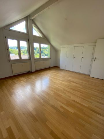 "GROSSE DACHWOHNUNG - EIGENTUMSSTANDARD" - Foto 3