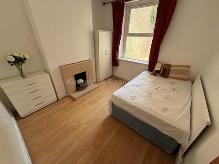 5 bedroom terraced house to rent - Photo 2