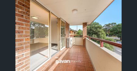 Two bedroom apartment in convenient location - Photo 4