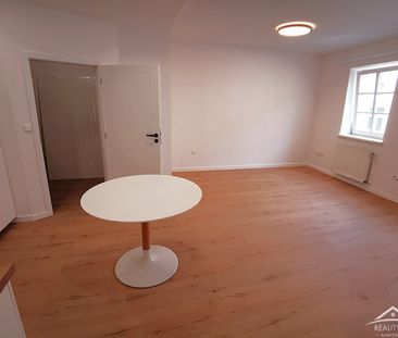 Pronájem bytu 3+kk 66 m² - Fotografie 1