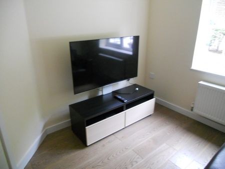 Valley View - 3 bed Student house near Keele Uni - Photo 3