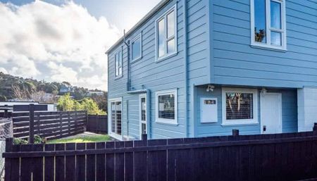 Townhouse in Great Location - Photo 5