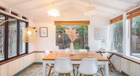 Plenty of character - Photo 4