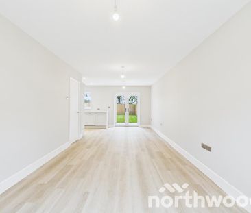 3 bedroom semi-detached house to rent - Photo 2