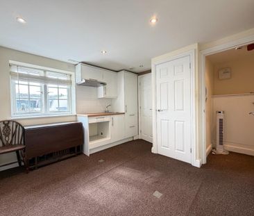 Studio to rent - Photo 2