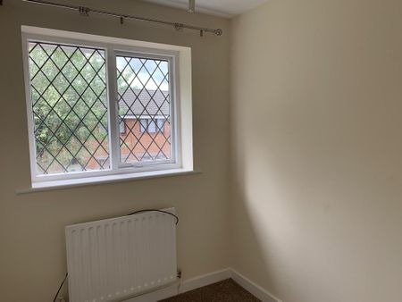 3 bedroom mews to rent - Photo 5