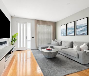 64 Wyong Street, Keilor East VIC 3033 - Photo 3