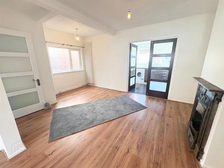 112 Dunraven Avenue, Belfast, BT5 5JS - Photo 2