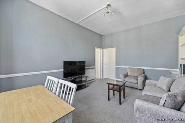 2 bedroom property to rent in London - Photo 1