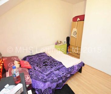 4 Bedroom Mid Terraced House for rent in Harold Grove - Photo 6