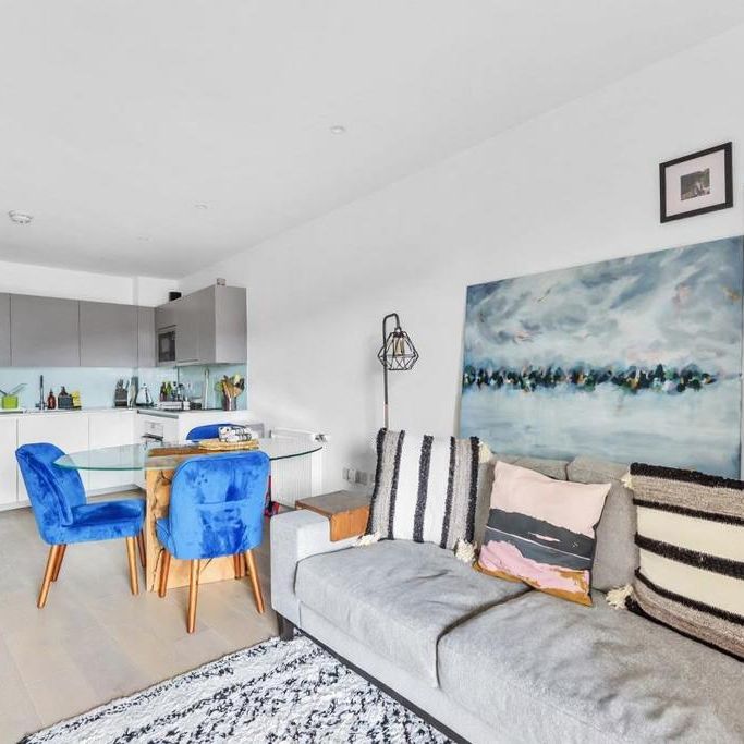 2 bedroom flat to rent - Photo 1