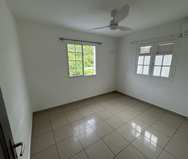 Location Appartement 3 pièces 70m² LE GOSIER 97190 - Photo 4
