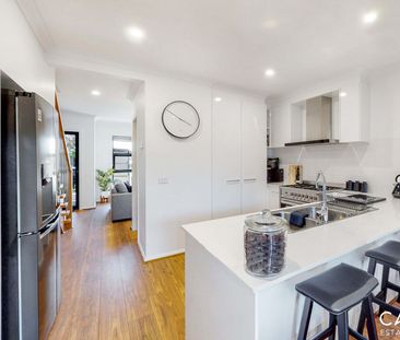 19 Elmslie Drive, Cranbourne East - Photo 2