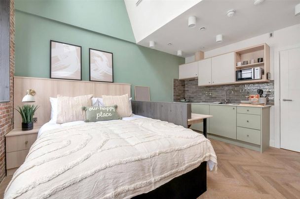 Studio to rent - Photo 1