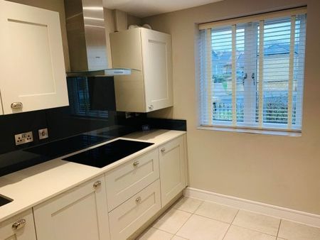 Sargent Square, Broadway, WR12 - Photo 3