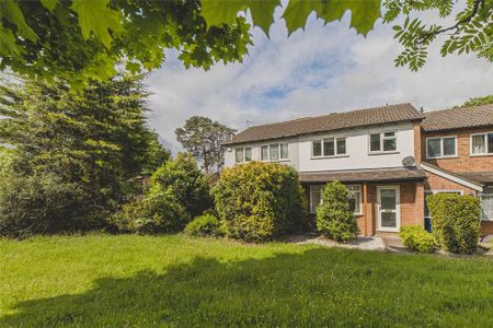 3 bedroom terraced house to rent - Photo 4