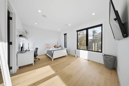 For Lease - 1653 Glenburnie Road, Mississauga, Ontario - Photo 4