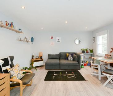 1 bedroom flat to rent - Photo 6