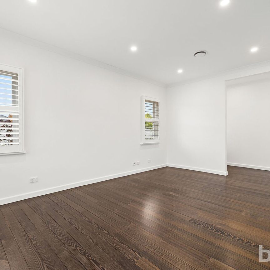 Charming Fully Renovated 3-Bedroom Home in Prime Mentone Location! - Photo 1