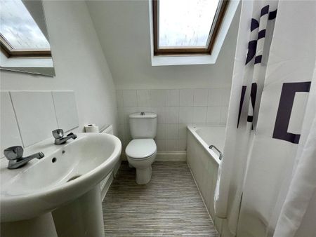 Campbell Road, Bournemouth, Dorset, BH1 - Photo 4