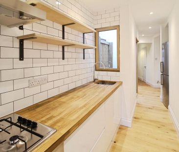 2 bedroom terraced house to rent - Photo 4