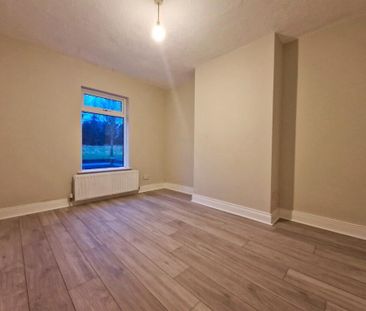 37 Talbot Street, Newtownards, BT23 4EG - Photo 2