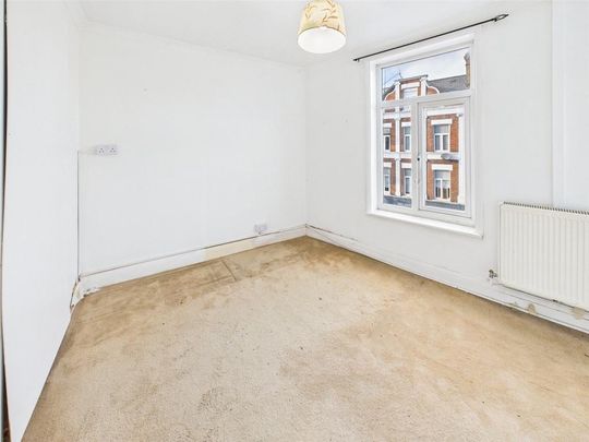 3 bedroom apartment to rent - Photo 1