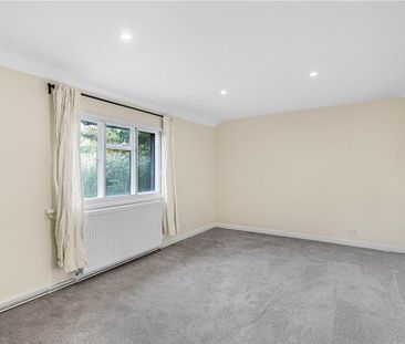 2 bedroom semi-detached house to rent - Photo 5