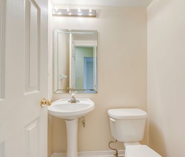 For Lease - 5260 Mcfarren Boulevard Unit# 102, Mississauga, Ontario - Photo 3