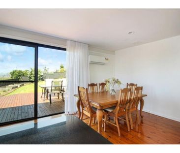 65 Fairloch Avenue, Farmborough Heights, NSW 2526 - Photo 1