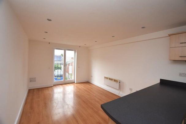 2 bedroom apartment to rent - Photo 1