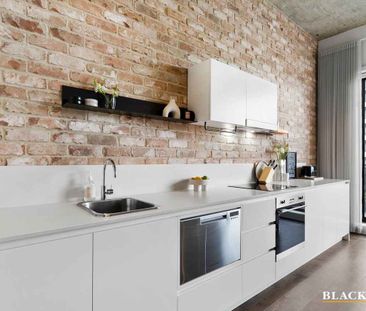 One Bedroom Apartment Moments Away From Woden Center - Photo 5