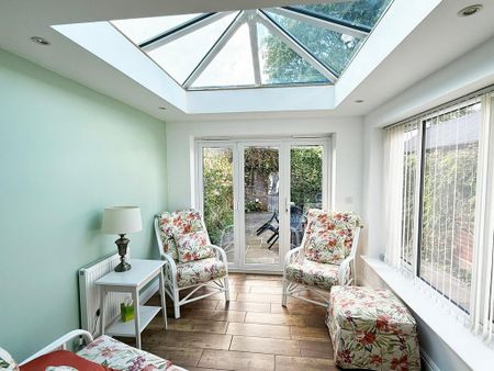 3 bedroom semi-detached house to rent - Photo 5