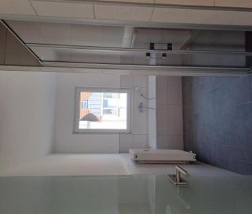Moderne 3-Raum Wohnung mit Dachterrasse! - Photo 1