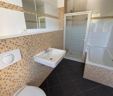 Renoviert ! / 4 Zimmer suchen neue Mieter / Gera - Foto 1